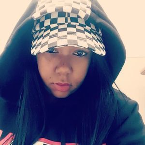 Meet your Posher, Alicia